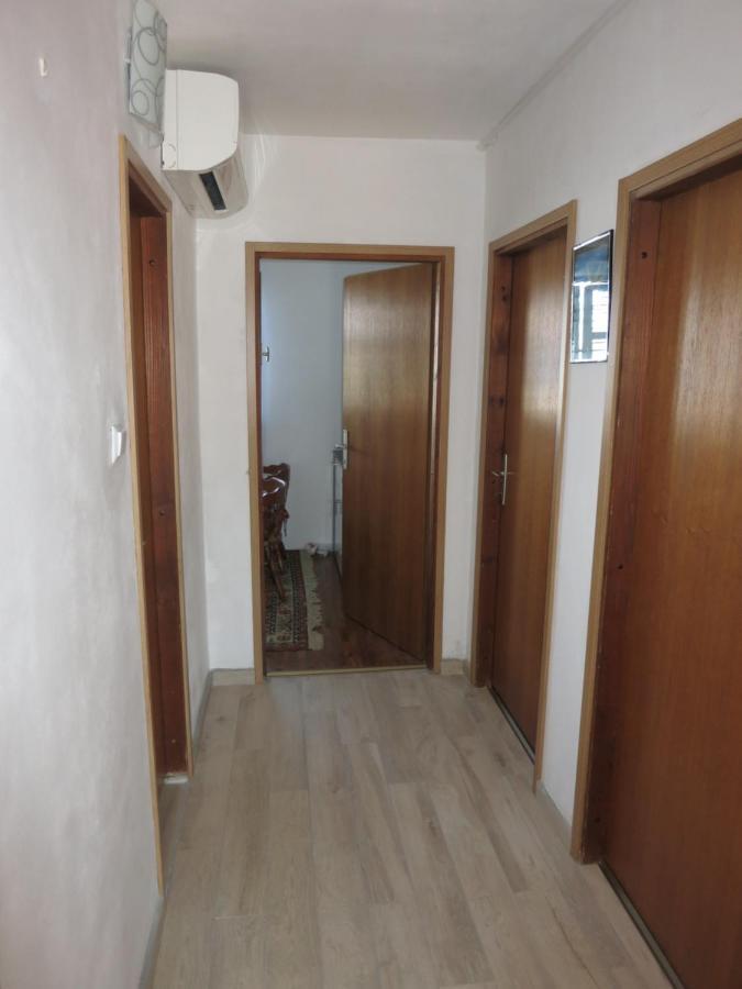Apartment Stella Malinska Luaran gambar
